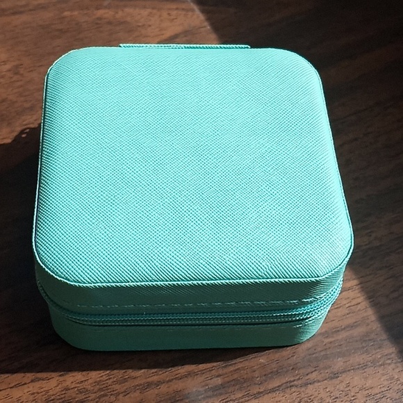 Jewelry Storage Case, Simple Jewelry Box For Travel & Home. - Picture 6 of 6